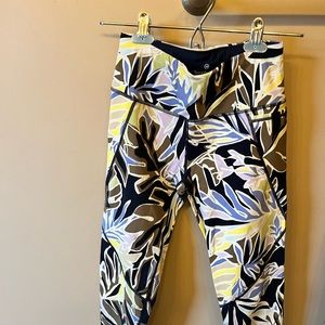 - Sweaty Betty leggings xs.high waisted